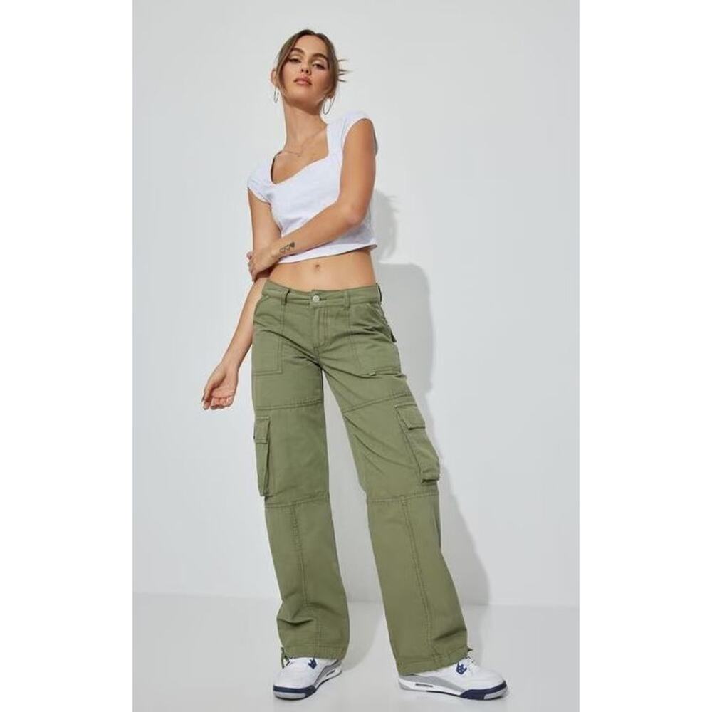 BBJ Los Angeles Women's Low Rise Wide Leg Cargo‎ Pants in Green Size 5/27 $68